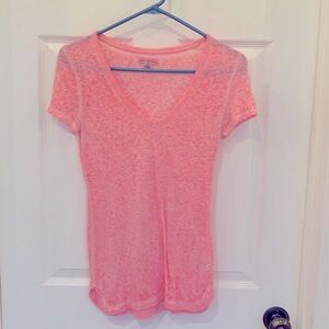 American Eagle pink marled tee size small